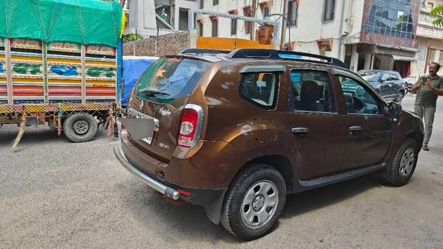 Second-hand 2014 Renault Duster 85PS Diesel RxL for sale in Ujjain-3