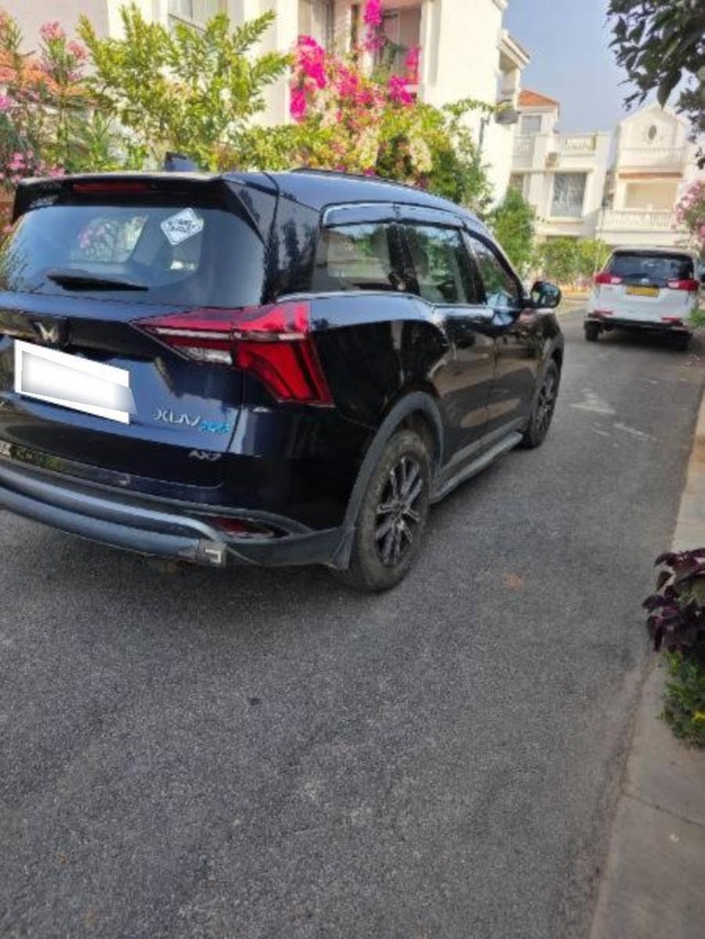 Second-hand 2024 Mahindra XUV700 AX5 7 Str AT for sale in Devanahalli-5