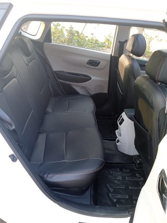 Second-hand 2024 Hyundai i20 Sportz Opt for sale in Ahmedabad-4