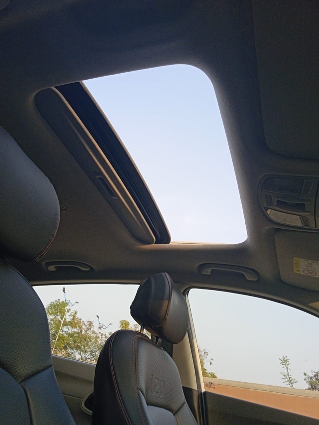 Second-hand 2024 Hyundai i20 Sportz Opt for sale in Ahmedabad-9