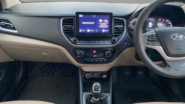 Second-hand 2020 Hyundai Verna SX for sale in Patna-22