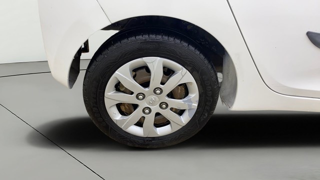 Second-hand 2018 Hyundai EON Magna Plus for sale in Ahmedabad-24