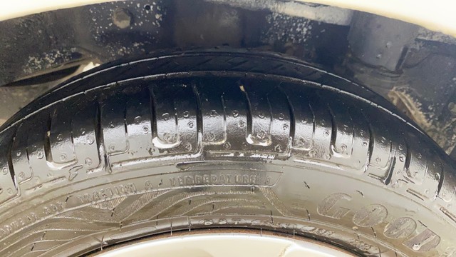 Second-hand 2018 Hyundai EON Magna Plus for sale in Ahmedabad-31