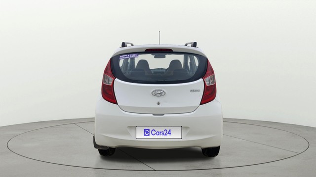 Second-hand 2018 Hyundai EON Magna Plus for sale in Ahmedabad-3