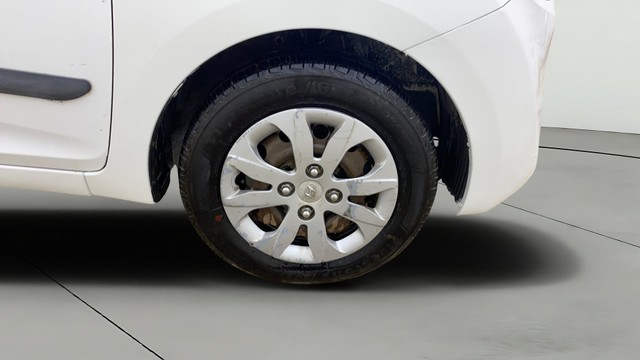 Second-hand 2018 Hyundai EON Magna Plus for sale in Ahmedabad-23