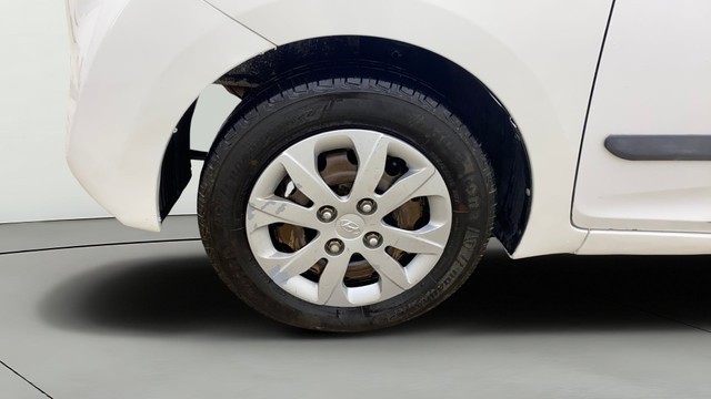 Second-hand 2018 Hyundai EON Magna Plus for sale in Ahmedabad-25