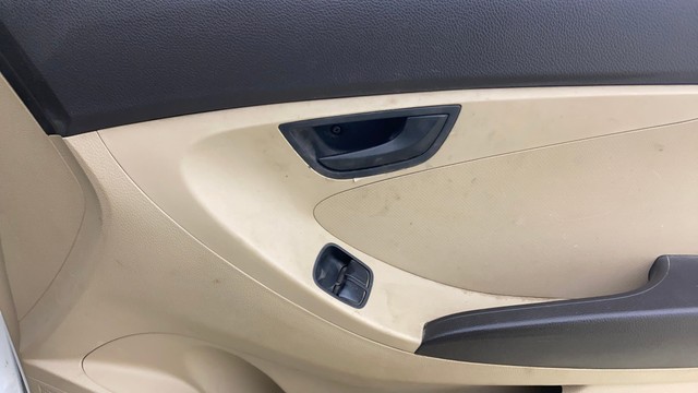 Second-hand 2018 Hyundai EON Magna Plus for sale in Ahmedabad-17