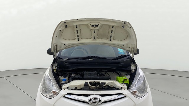 Second-hand 2018 Hyundai EON Magna Plus for sale in Ahmedabad-9