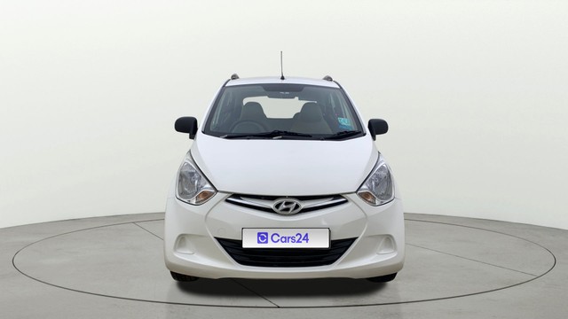 Second-hand 2018 Hyundai EON Magna Plus for sale in Ahmedabad-7
