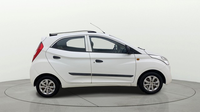 Second-hand 2018 Hyundai EON Magna Plus for sale in Ahmedabad-1
