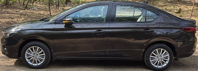 Second-hand 2020 Honda City V MT for sale in New Delhi-4