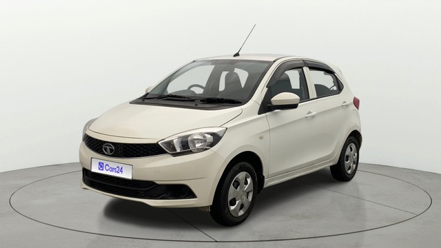 Second-hand 2018 Tata Tiago 1.2 Revotron XT for sale in Lucknow-6