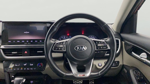 Second-hand 2019 Kia Seltos GTX Plus DCT for sale in Lucknow-12