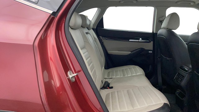 Second-hand 2019 Kia Seltos GTX Plus DCT for sale in Lucknow-16