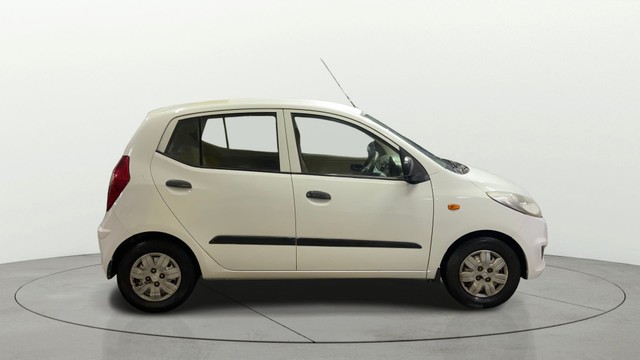 Second-hand 2015 Hyundai i10 Magna 1.1L for sale in Surat-1