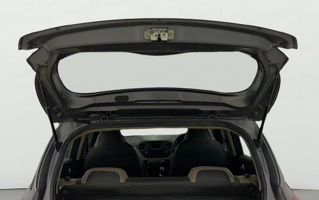 Second-hand 2016 Hyundai Grand i10 Sportz for sale in Thane-20