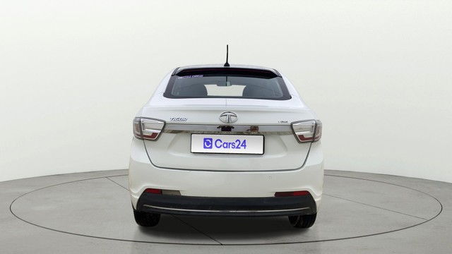 Second-hand 2023 Tata Tigor XZ CNG for sale in Ahmedabad-3