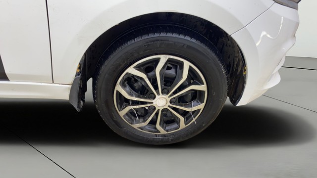 Second-hand 2023 Tata Tigor XZ CNG for sale in Ahmedabad-24