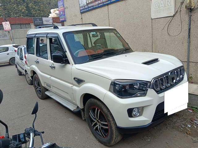 Second-hand 2021 Mahindra Scorpio S5 for sale in New Delhi-4