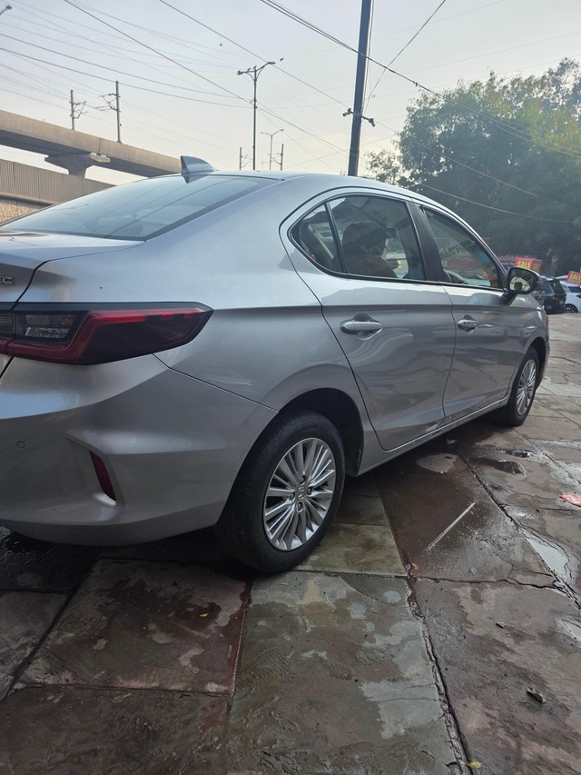 Honda City V MT Second-hand 2022 Honda City V MT for sale in New Delhi-2