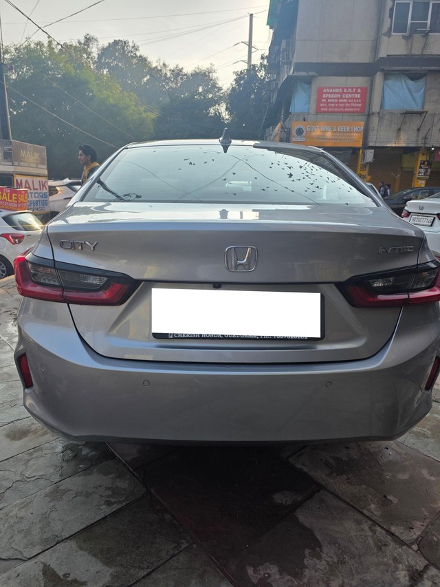 Honda City V MT Second-hand 2022 Honda City V MT for sale in New Delhi-3