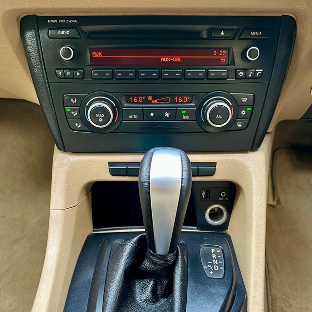 Second-hand 2011 BMW X1 sDrive20d for sale in Thane-16