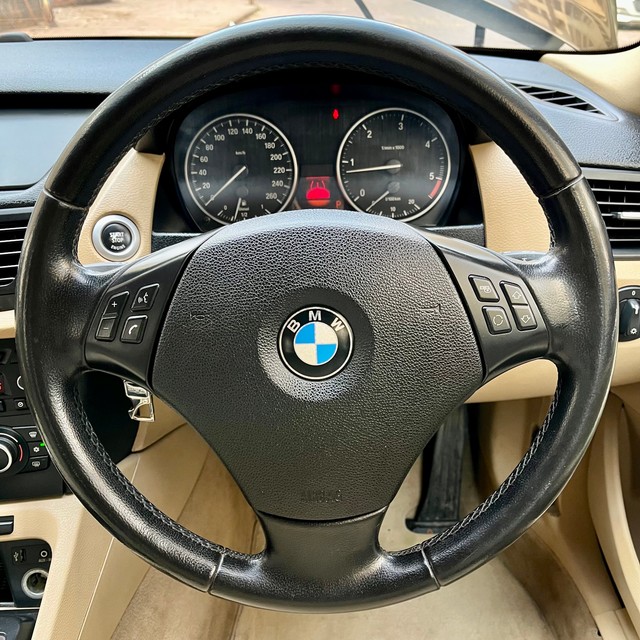 Second-hand 2011 BMW X1 sDrive20d for sale in Thane-17