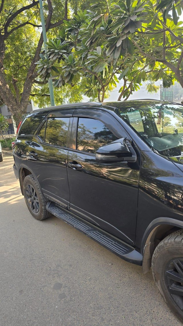 Second-hand 2018 Toyota Fortuner 2.8 4WD AT BSIV for sale in Gurgaon-5