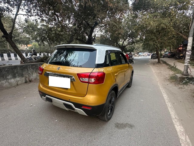 Second-hand 2018 Maruti Vitara Brezza ZDi Plus AMT for sale in New Delhi-6