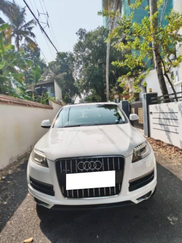 Second-hand 2010 Audi Q7 3.0 TDI quattro for sale in Thiruvananthapuram-2