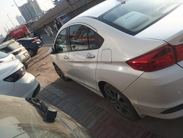 Second-hand 2019 Honda City i-VTEC V for sale in Gurgaon-4