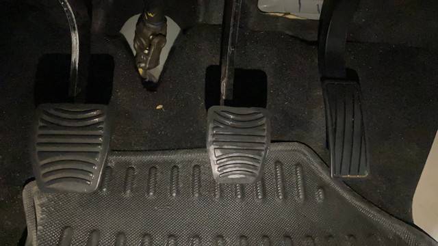 Second-hand 2022 Mahindra XUV300 W8 BSVI for sale in Gurgaon-14