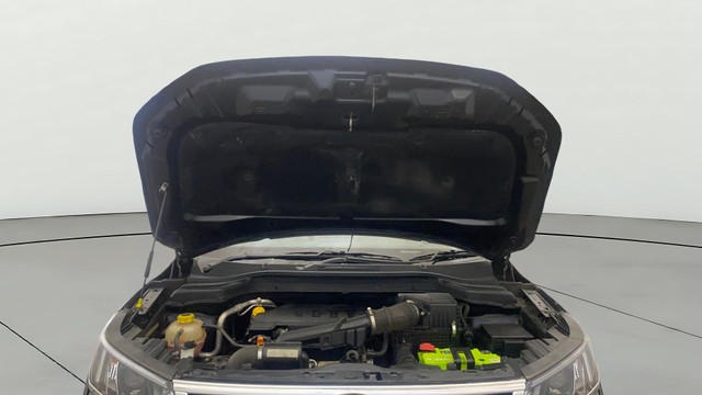 Second-hand 2022 Mahindra XUV300 W8 BSVI for sale in Gurgaon-9