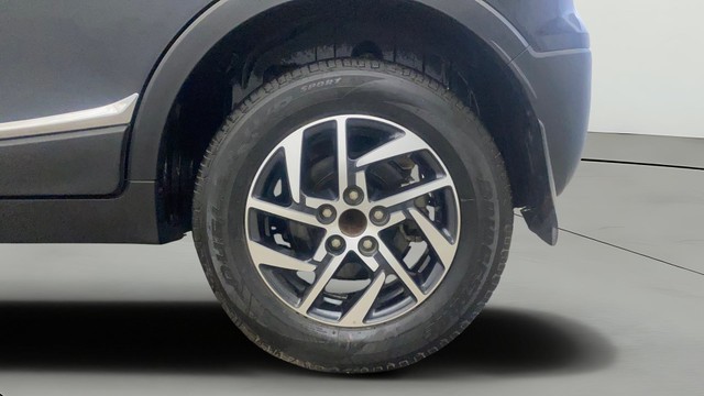 Second-hand 2022 Mahindra XUV300 W8 BSVI for sale in Gurgaon-27