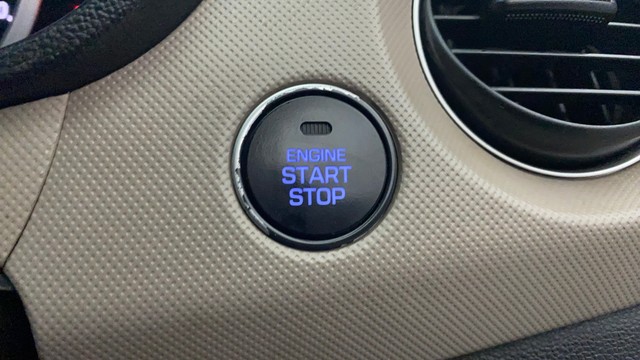 Hyundai Grand i10 Sportz Second-hand 2014 Hyundai Grand i10 Sportz for sale in Kochi-23