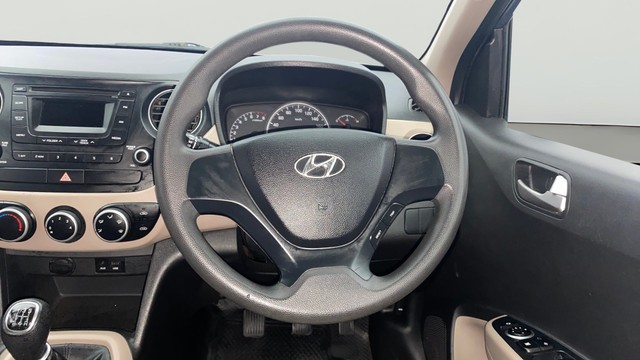 Hyundai Grand i10 Sportz Second-hand 2014 Hyundai Grand i10 Sportz for sale in Kochi-12