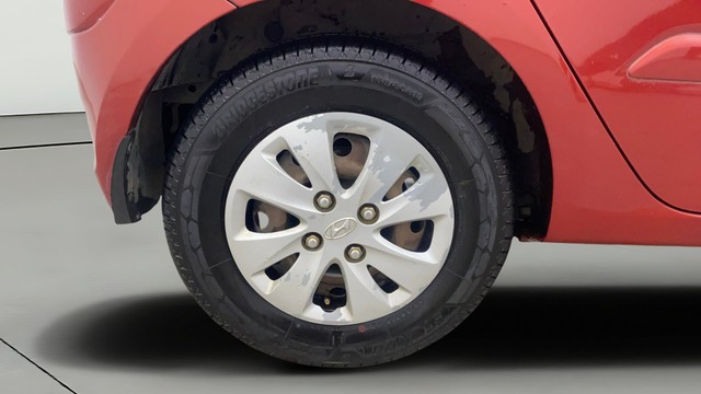 Second-hand 2012 Hyundai i10 Sportz for sale in Gulbarga-24