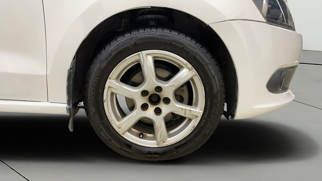 Second-hand 2014 Volkswagen Vento Diesel Highline for sale in Mumbai-23