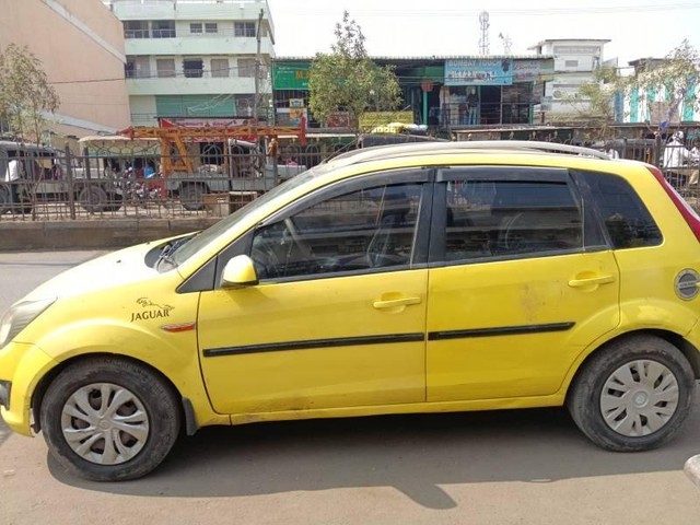 Second-hand 2014 Ford Figo Diesel Titanium for sale in Pondicherry-2