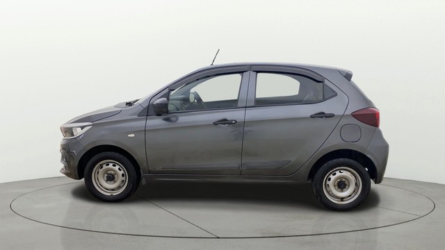 Second-hand 2022 Tata Tiago XM CNG BSVI for sale in Ahmedabad-5