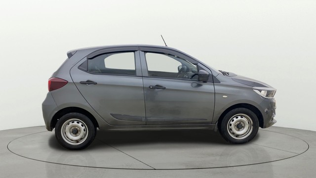 Second-hand 2022 Tata Tiago XM CNG BSVI for sale in Ahmedabad-1