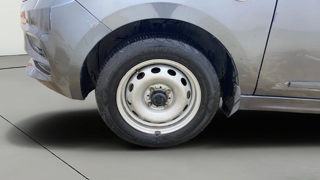 Second-hand 2022 Tata Tiago XM CNG BSVI for sale in Ahmedabad-25