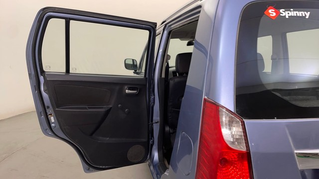 Second-hand 2011 Maruti Suzuki Wagon R LXI CNG for sale in Bangalore-27