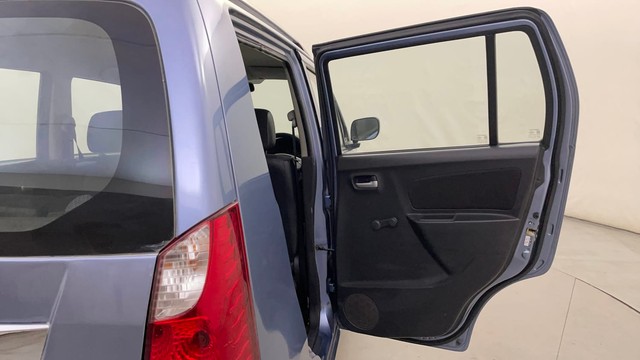 Second-hand 2011 Maruti Suzuki Wagon R LXI CNG for sale in Bangalore-24