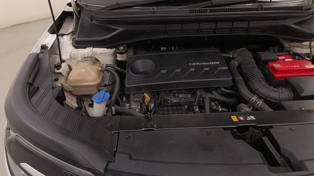 Second-hand 2022 Kia Carens Luxury Plus 6 STR Diesel for sale in Bangalore-34