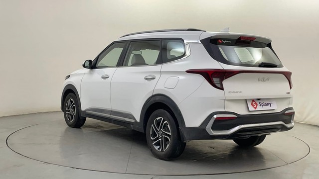 Second-hand 2022 Kia Carens Luxury Plus 6 STR Diesel for sale in Bangalore-5