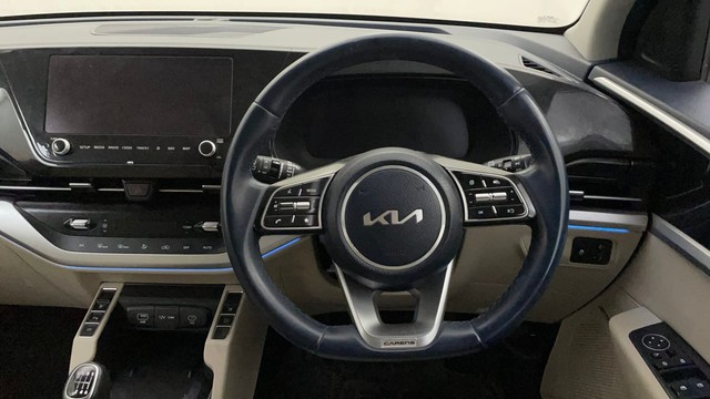 Second-hand 2022 Kia Carens Luxury Plus 6 STR Diesel for sale in Bangalore-23