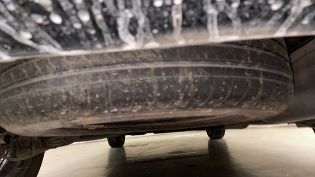 Second-hand 2022 Kia Carens Luxury Plus 6 STR Diesel for sale in Bangalore-21