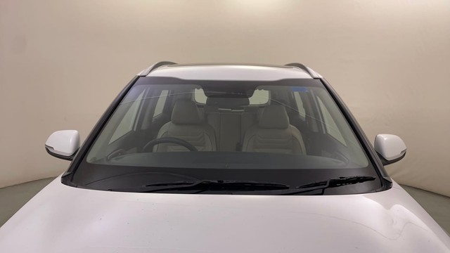 Second-hand 2022 Kia Carens Luxury Plus 6 STR Diesel for sale in Bangalore-10