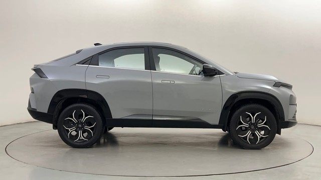 Second-hand 2025 Tata Curvv Accomplished S Diesel for sale in Bangalore-2